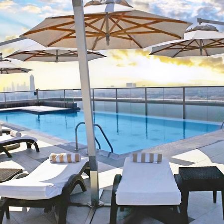 Park Regis Kris Kin Hotel Дубай Екстериор снимка Rooftop pool