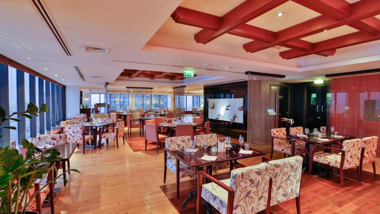 Park Regis Kris Kin Hotel Дубай Екстериор снимка The restaurant